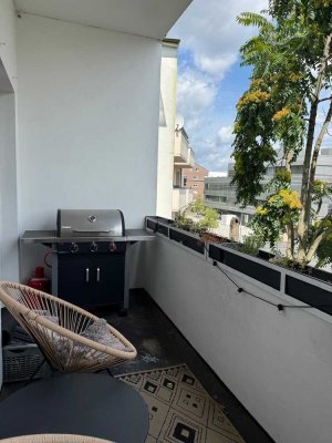 Vollständig renovierte 3-Zimmer-Wohnung mit Balkon (Loggia) in Derendorf