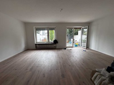 Gepflegtes 5-Zimmer-Haus in Viernheim mit großem Garten und Garage.