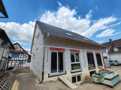 Nur noch eine DHH frei! Schöne DHH in Durmesheim