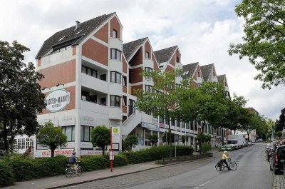 3-Zi, Balkon + Tiefgarage, zentral in Reinbek, 20'  zum HH-Hbf., 3. Stock zT Fahrstuhl