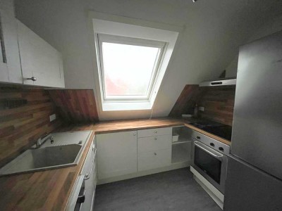 Verwirklichen Sie Ihre Wohnideen: Renovierungsbedürftige 3-Zimmer-Wohnung