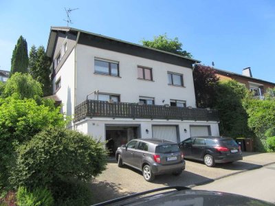 großzügige Dachgeschosswohnung in zentraler Lage