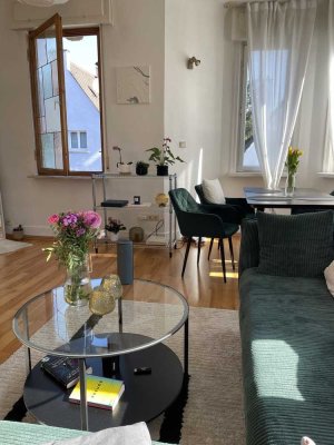 Helle 3-Zimmer-Altbauwohnung, geeignet für ein Paar