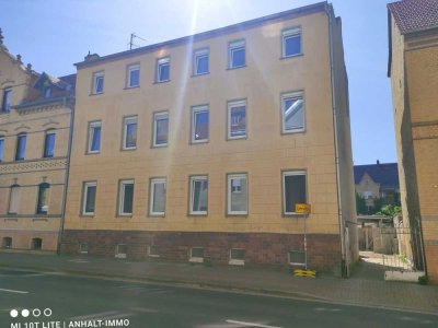 Erstbezug nach Sanierung| Wohnung im DG mit Balkon