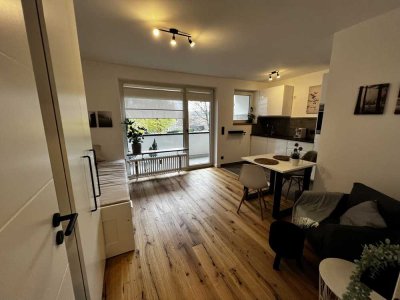 Möblierte,stilvolle 1-Zimmer-Wohnung mit gehobener Innenausstattung mit EBK in Haan
