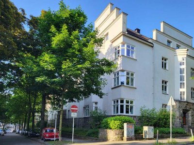 „Altbauperle im Briller Viertel – Wohnkultur mit Stil“