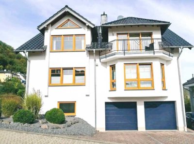 Moderner Wohntraum mit Garten an der Untermosel