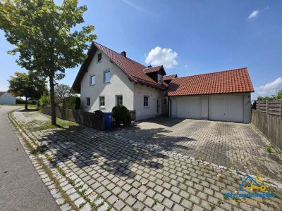 Top gepflegte, sofort bezugsfertige Doppelhaushälfte mit Garage in absolut ruhiger Lage