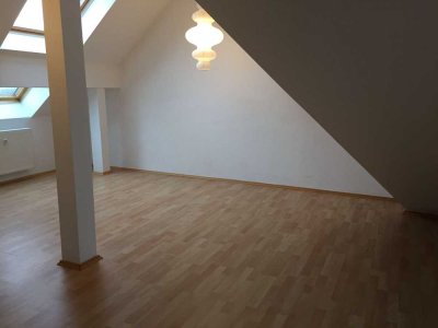 **STILVOLLE MAISONETTE 3-RWG **Coole Einbauküche, Tageslichtbad mit Wanne & Dusche**WE 09**