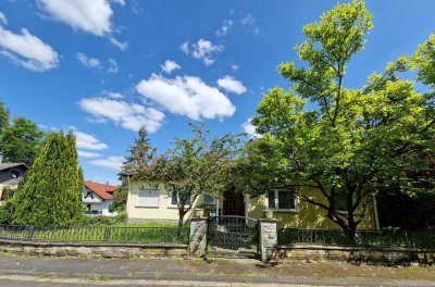 Attraktives Familiendomizil -  viel Platz in Haus und Garten - Natur- und Stadtnah