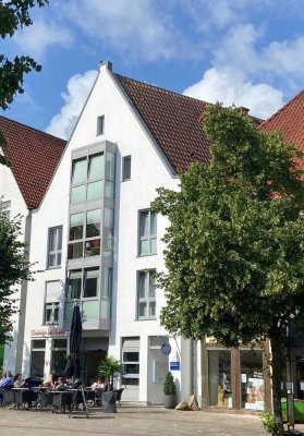 Single-Wohnung 55+, renoviert mit Fahrstuhl direkt am Salzhof in Bad Salzuflen