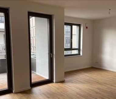 ERSTBEZUG! Großzügige lichtdurchflutete Wohnung mit Gäste-WC