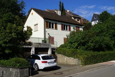Einfamilienhaus mit Doppelgarage und sehr schönem Gartengrundstück