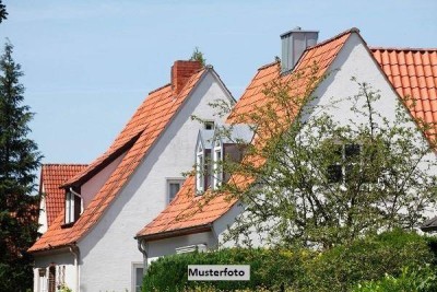 Ihr neues Zuhause: Einfamilienhaus mit Garage und Garten