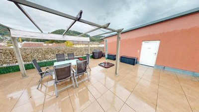 Penthousewohnung mit großer Dachterrasse und Sauna über den Dächern von Grenzach
