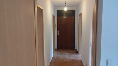 3 Raumwohnung Nahe Zoo zu vermieten