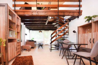 Bad Harzburg: Stilvolle 1,5 Zimmer-Galerie-Wohnung mit Balkon und PKW-Stellplatz!