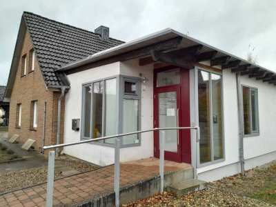 Geräumiges Einfamilienhaus mit 8 Zimmern und Garage in Berkenthin