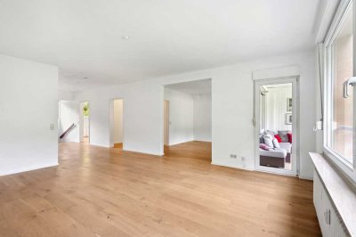 RAUMWUNDER: Perfekt geschnittene Fünf-Zimmer-Maisonettewohnung in schöner Lage mit Blick ins Grüne