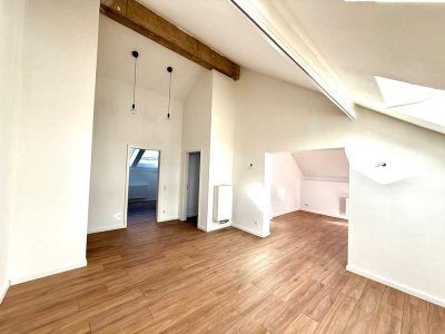 Erstbezug nach Sanierung: Stilvolle 3-Raum-Loft-Wohnung mit gehobener Innenausstattung in Würselen