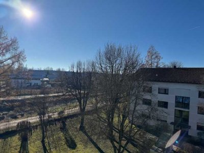 3,5-Zimmer-Wohnung mit Einbauküche in Holzkirchen