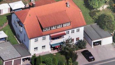 Geschmackvolle 3-Zimmer-EG-Wohnung mit Balkon in Veitsbronn
