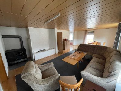 Lichtdurchflutete 5-Zimmer-Maisonette mit Balkon, EBK & Potenzial – ideal für Familien in Lauchheim