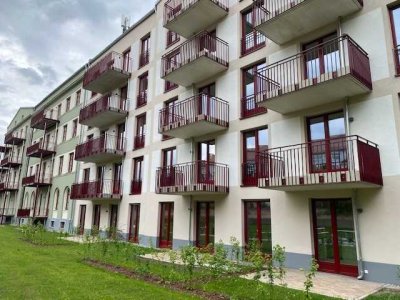 Neubau! Wunderschöne 4-Raumwohnung mit Balkon und Einbauküche
