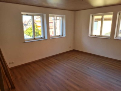 Helle 3-Zimmer Wohnung mit Balkon in Bad Staffelstein