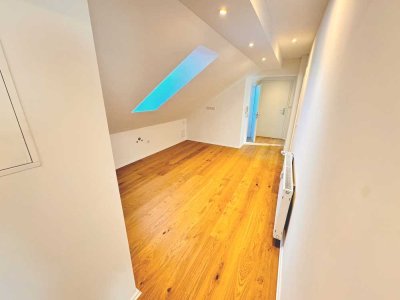 Provisionsfrei: Renovierte 3 Zimmer Wohnung in Burgthann mit Garten und Garage