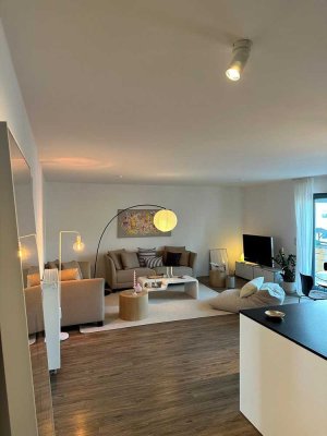 Moderne 4-Zimmer-Wohnung mit 2 Balkonen, offener Küche & 2 Stellplätzen in Rodgau