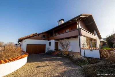 RE/MAX - Großzügiges Einfamilienhaus mit spanischem Flair!