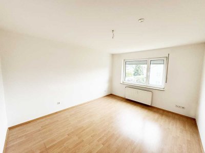 Helle 3 Zimmer-Wohnung 1. OG mit Balkon