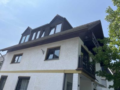 Sanierte Wohnung mit viereinhalb Zimmern und Balkon in Sinzig