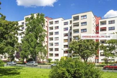 IMMOBERLIN.DE - Angenehme sonnenhelle Wohnung mit Westloggia & Pkw-Stellplatz in behaglicher Lage