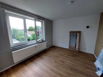 Helle 1-Zimmer-Wohnung mit Einbauküche und Bad – frisch renoviert