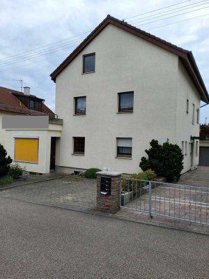 Dreifamilienhaus / Generationenhaus mit großem Grundstück