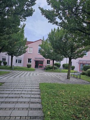 Stilvoll möblierte 2 Zi. Wohnung in Schwabing-Freimann