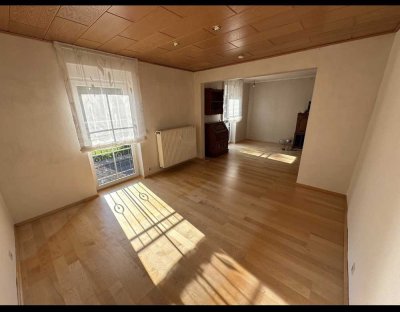 Großzügige 5-Zimmer Wohnung in Stadtallendorf