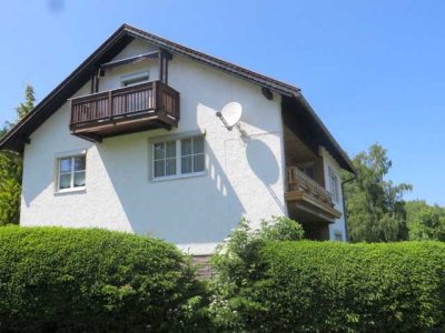 Ein/Zweifamilienhaus "im Grünen" mit Ausblick im Bayerischen Wald