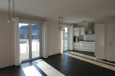 Sonnige, großzügige Wohnung mit hochwertiger Einbauküche in beliebter Zentrumslage von Wiehl