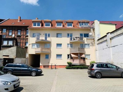 Ruhige 3- Raum Wohnung mit Balkon im 1. Obergeschoss