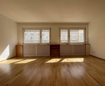 ERSTBEZUG nach Renovierung + PERFEKT für Singles + RUHIG + nächst Yppenmarkt!