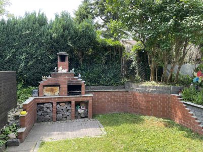 Kandel: Reihenmittelhaus mit Garage und Garten