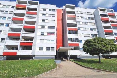 Gut geschnittene 2 ½-Zimmer-DG-Wohnung ohne Schrägen!