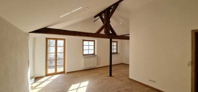 Einzigartige Dachgeschoss-Wohnung in Altstadtnähe Mühldorf