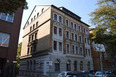 Direkt gegenüber der Uni!! Wunderschöne 2-Zimmer-Wohnung!