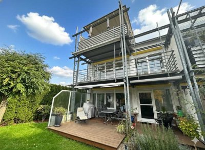 Top gepflegte, lichtdurchflutete 4-Zimmerwohnung mit großem, sonnigen Balkon in ruhiger Lage