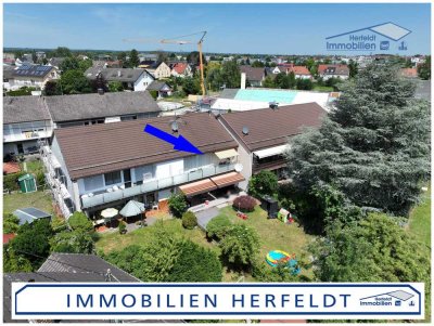 Gepflegte 3-Zimmer-Wohnung mit schönem Balkon und Garage in einem 4-Parteien-Haus in ruhiger Lage