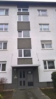 Schöne 3-Zimmer-Wohnung mit Küche, Bad und Balkon in Riedstadt-Goddelau